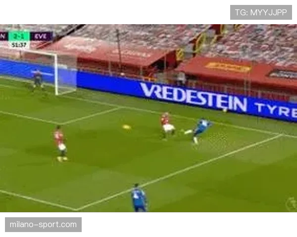 从断球到第一脚纵向直塞时间窗口通常不超过8秒